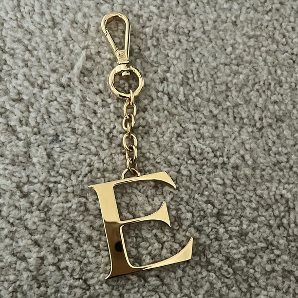 Dooney & Bourke Pendant Key Chain Gold letter ”E” (Perfect Condition) - Picture 2 of 3